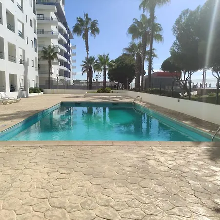 Beachside - With Pool By Hd Апартаменты Картейра